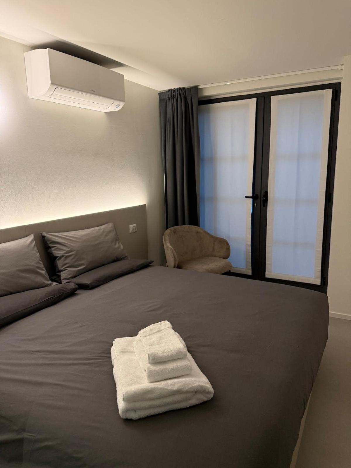 Apartament Luxury House In Milano Pietrasanta 130 Mq Zewnętrze zdjęcie